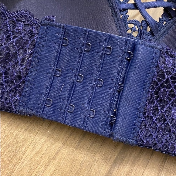 Navy Bralette - Picture 3 of 4